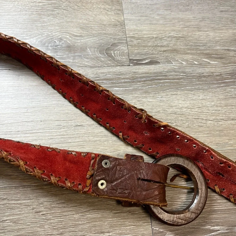 Vintage Tooled Leather Belt Womens XL Brown Red Boho Whipstitch Wood Buckle